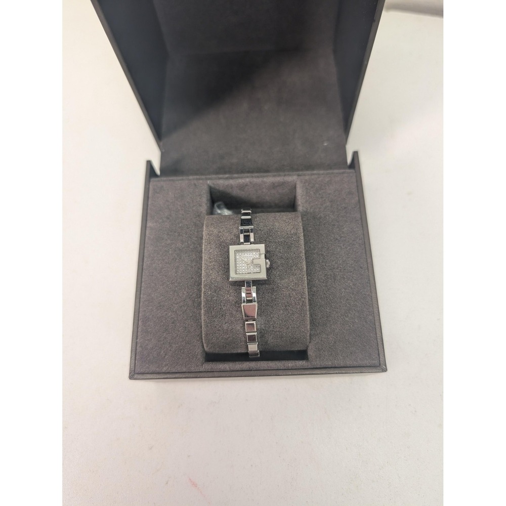 Gucci Womens Watch Square Pave Dial Stainless Bracelet 102 10858450‎ Swiss Made